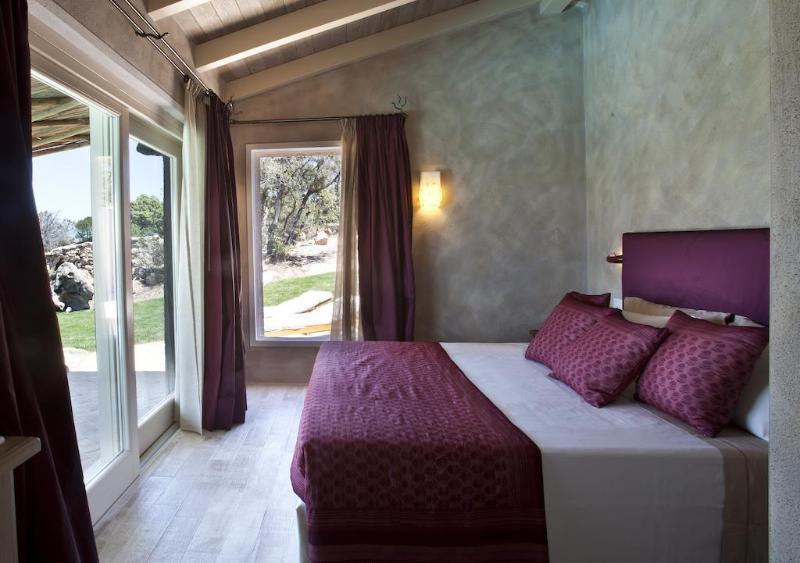 Petra Segreta Resort & Spa San Pantaleo Eksteriør billede
