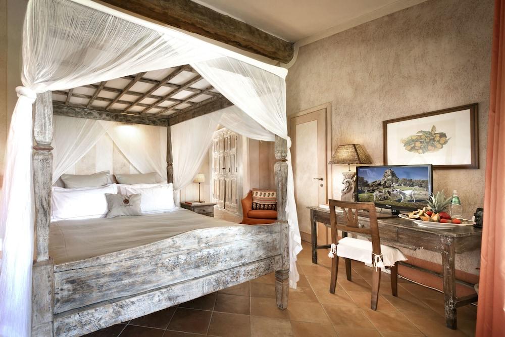 Petra Segreta Resort & Spa San Pantaleo Eksteriør billede