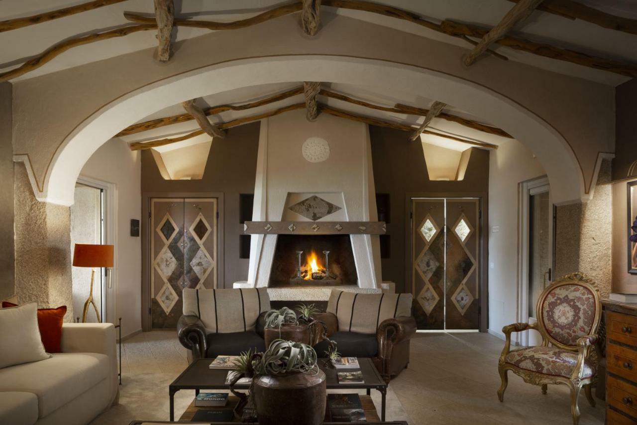 Petra Segreta Resort & Spa San Pantaleo Eksteriør billede
